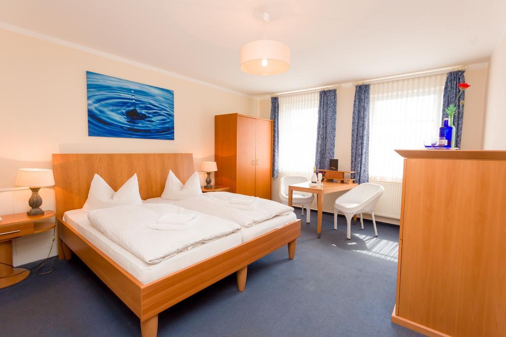 Hotel & Restaurant Am Bodden Putbus Room photo